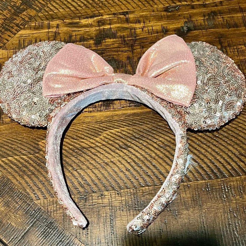 Disney Rose Gold Minnie Ears
